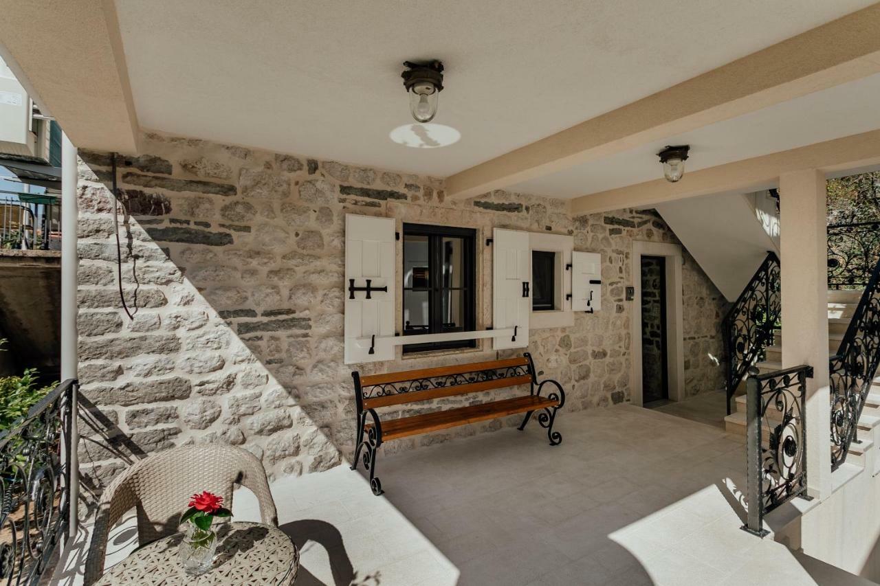 Magnolia Apartment Kotor Luaran gambar