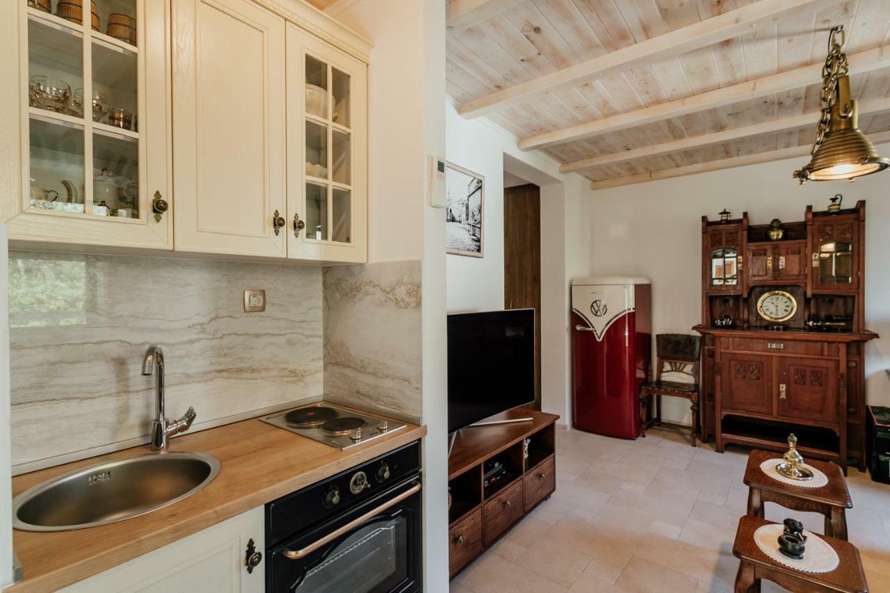 Magnolia Apartment Kotor Luaran gambar
